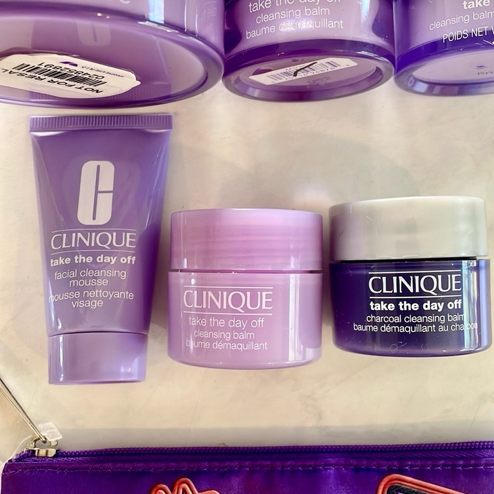 Clinique Take The Day Off 7 Piece Set - Picture 4 of 5